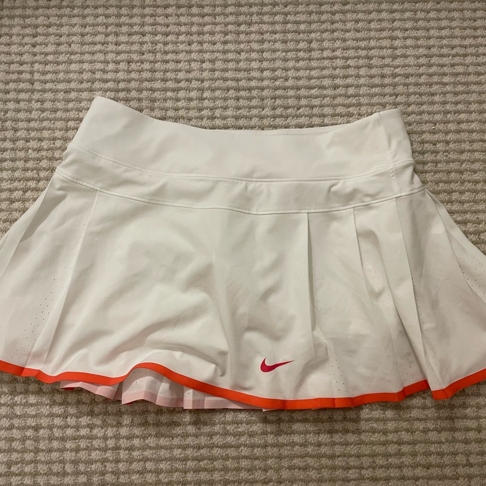 Barely Worn Nike Tennis Skirt size M